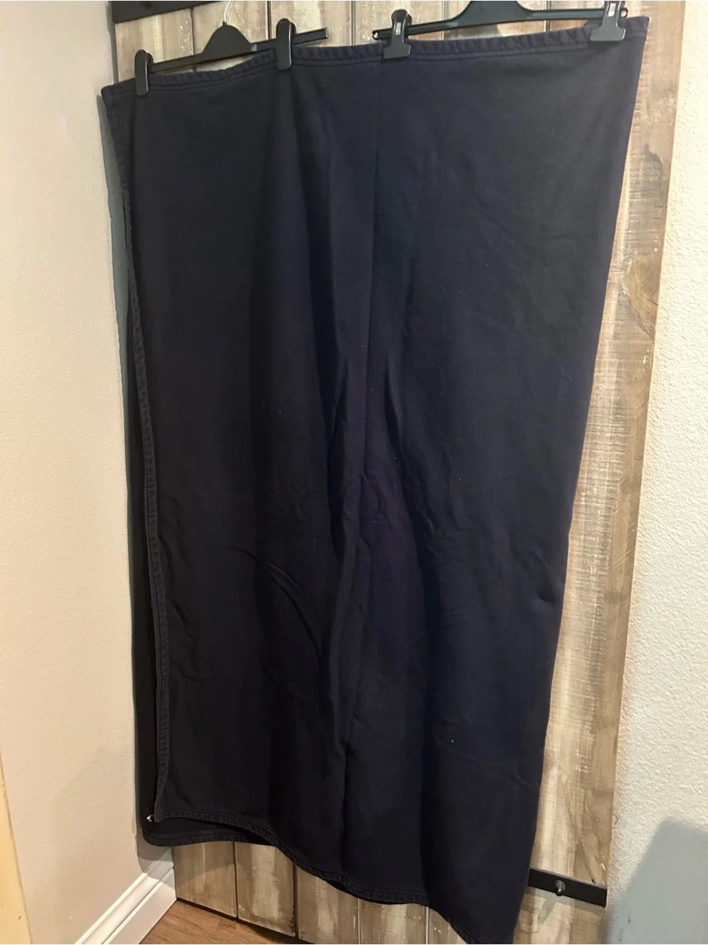 UCLA Sweatshirt Blanket, deep Navy.